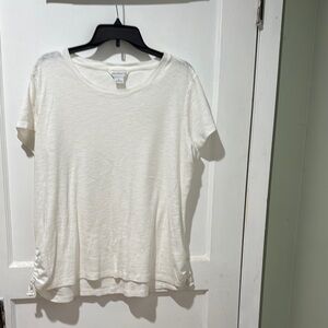 Liz Claiborne Cream Short Sleeve T-Shirt